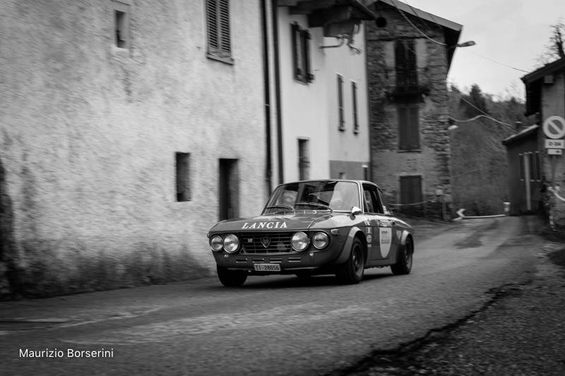 Rally dei Laghi 2017 - Bolidi d\'epoca in bianco e nero