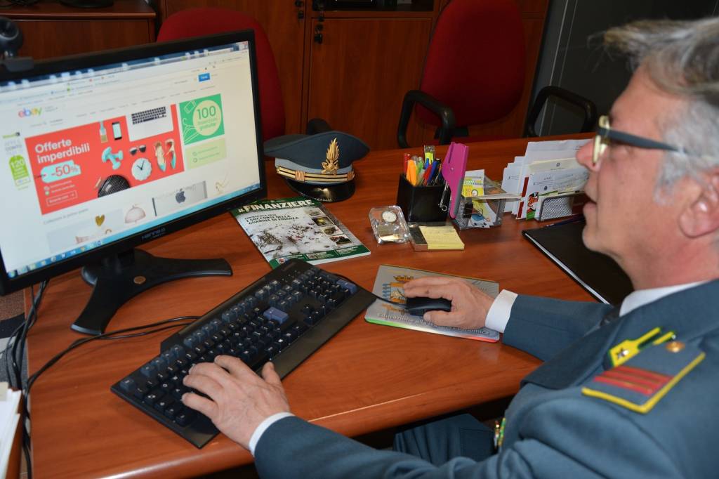 guardia di finanza generiche