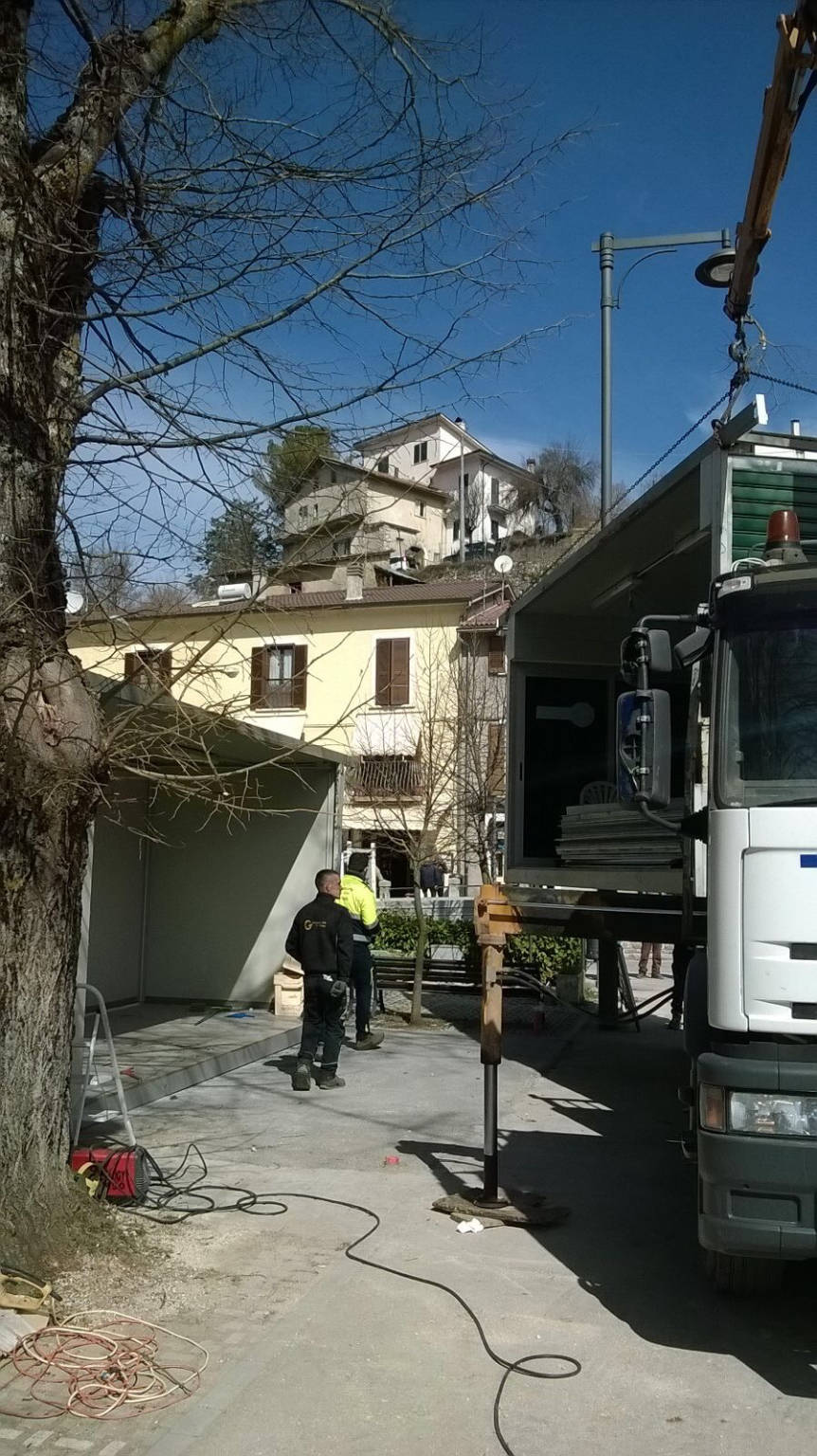 Il chiosco dei fiori a Borbona