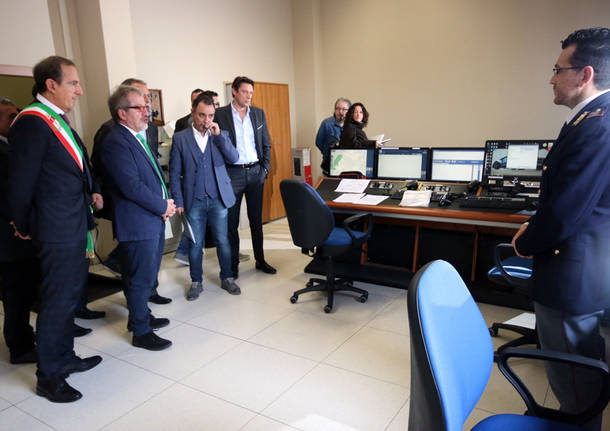 inaugurazione commissariato busto arsizio polizia roberto maroni