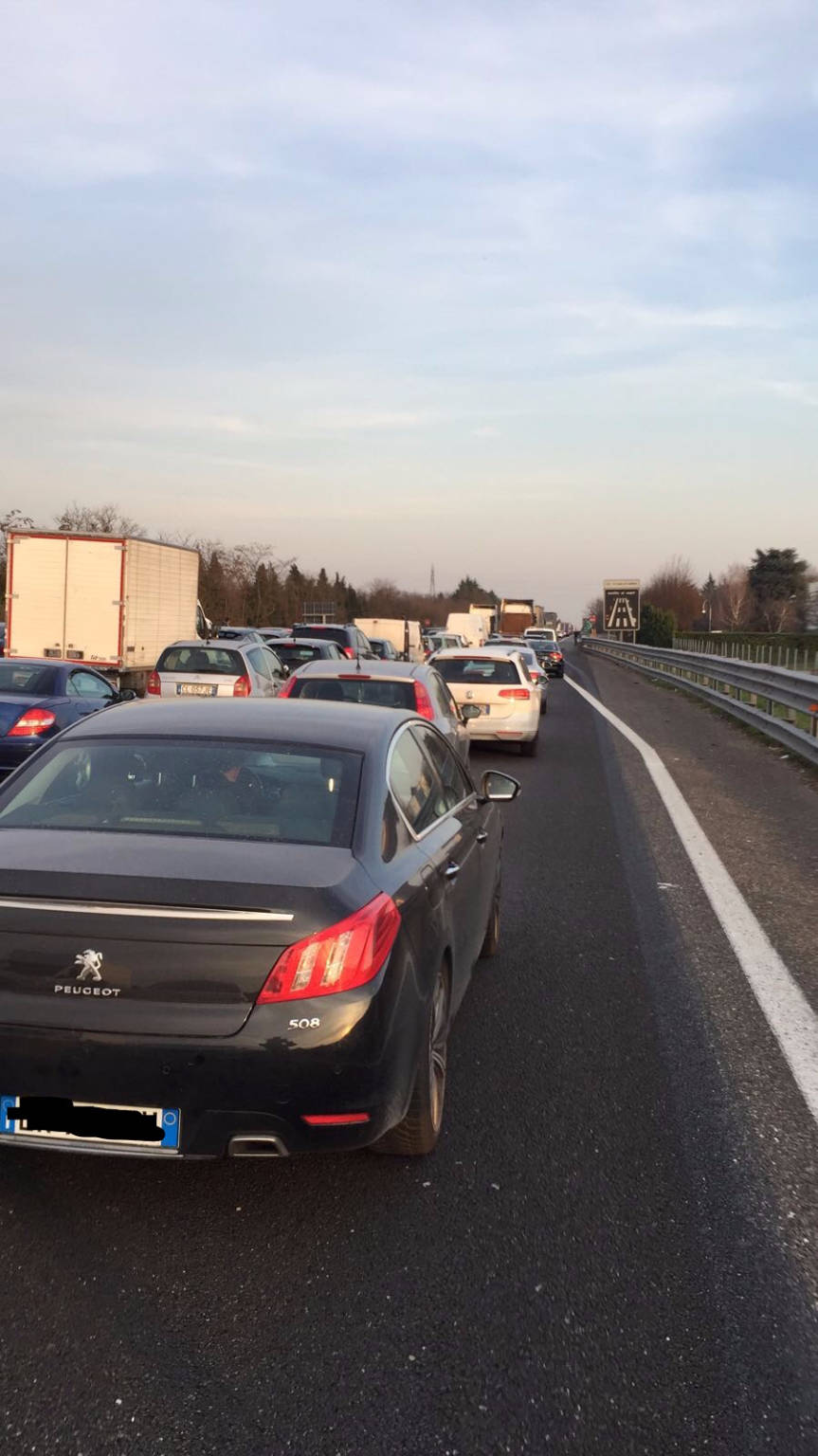 Incidente A8 lunedì 13 marzo 