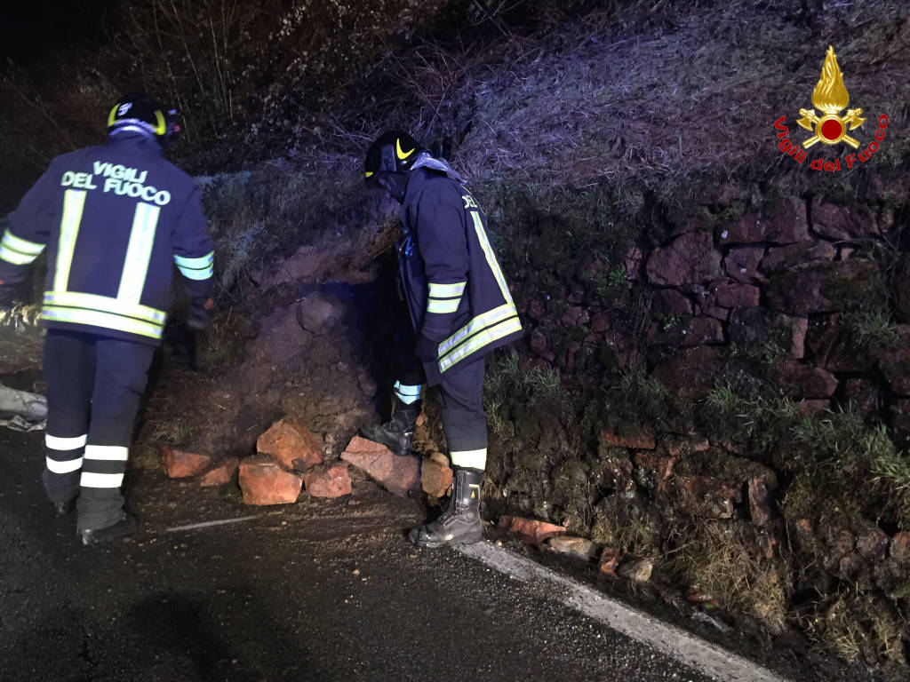 incidente cremenaga vigili del fuoco