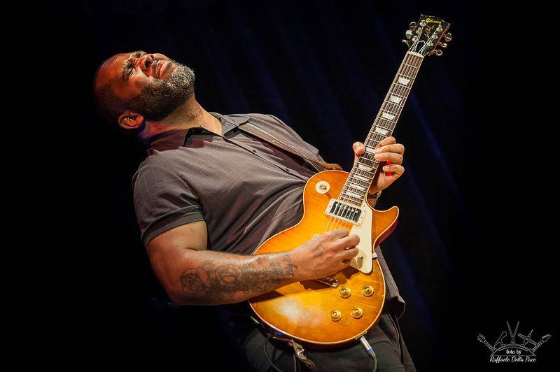 Kirk fletcher in concerto al Duse