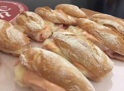 Massimo Grazioli nel museo dell'accademia del panino Italiano