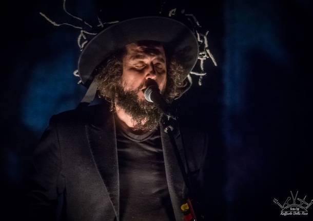 Vinicio Capossela in concerto al Teatro Apollonio