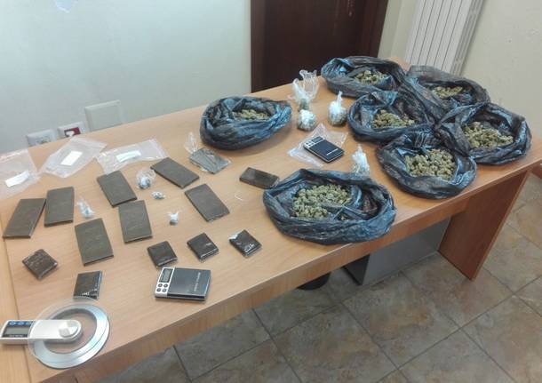 carabinieri legnano droga marijuana hashish