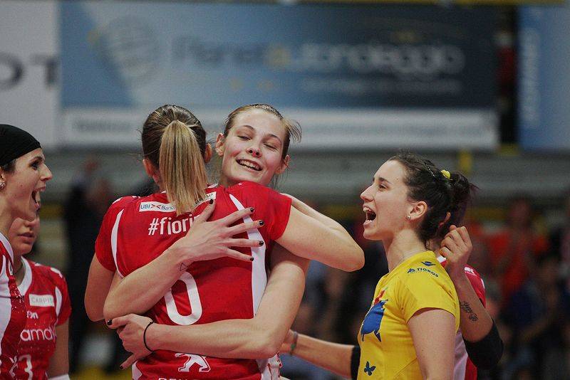 Yamamay - Monza Gara 2 dei playoff di volley