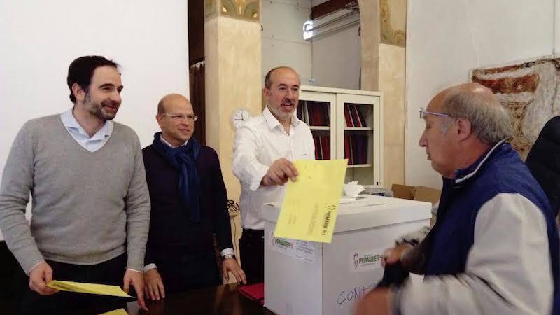 Primarie Pd, uno sguardo ai seggi