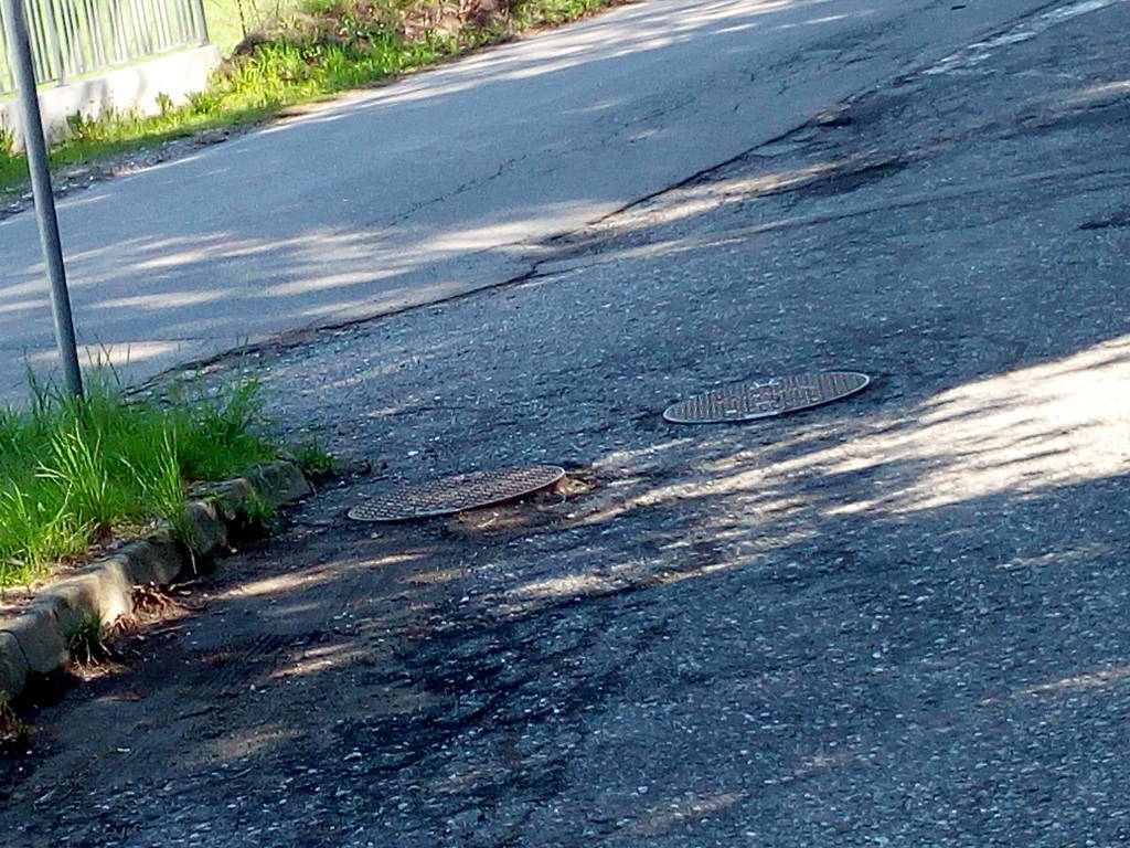Strade gruviera, la denuncia della minoranza