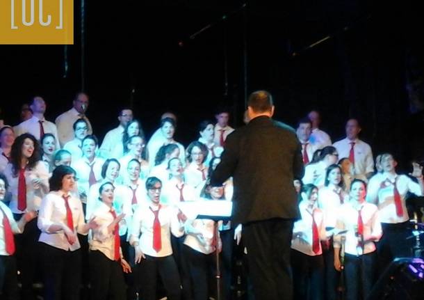 MUSICA ED EMOZIONE CON IL CORO DIVERTIMENTO VOCALE     (IL CORO DIRETTO DA CARLO MORANDI TORNA SUL PALCO DEL TEATRO NUOVO DI GALLARATE)