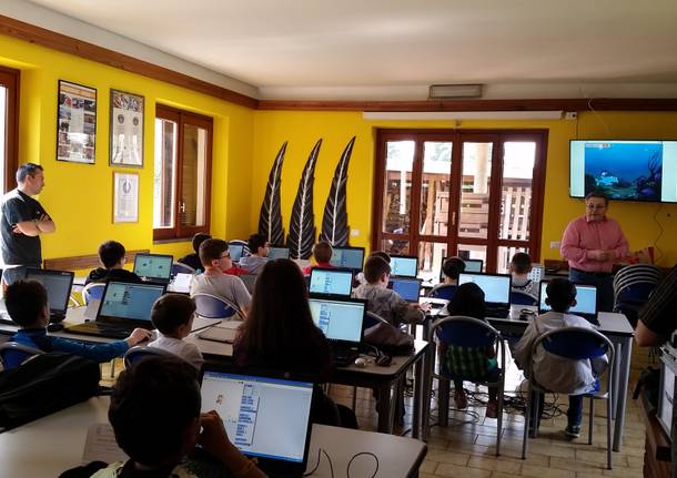 Si è concluso il primo Code Game, il laboratorio di programmazione dai 6 ai 15 anni a Caronno Pertusella organizzato dal Comitato Genitori.