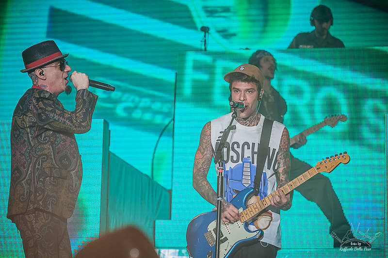 Il concerto di Fedez e J-ax a Milano