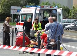 Diciassettenne investita in via Volonterio: arriva l\'elisoccorso