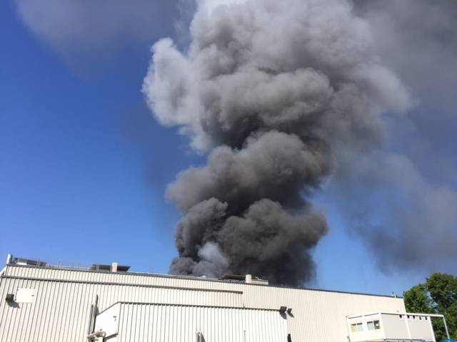 Incendio a Marnate in zona Nizzolina