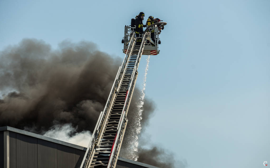 incendio piatti freschi marnate massimiliano landini