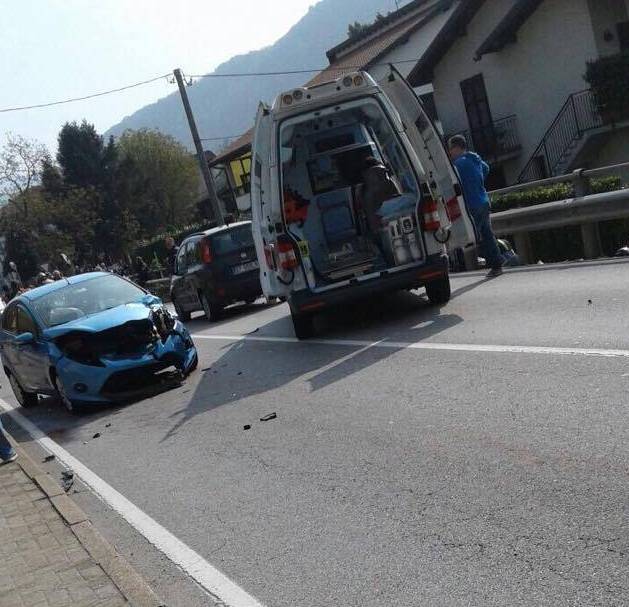 Incidente a Cuveglio auto moto