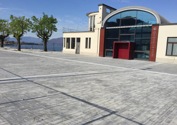 La nuova piazza imbarcadero a Luino