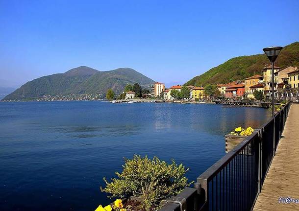 Porto Ceresio in blu