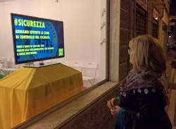 Televisore in vetrina