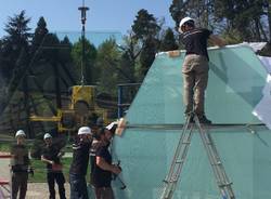 Una piramide ai giardini estensi 