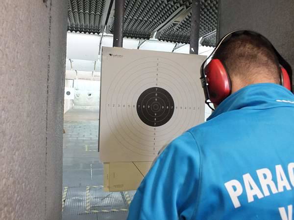 Paracadutisti al tiro a segno nazionale