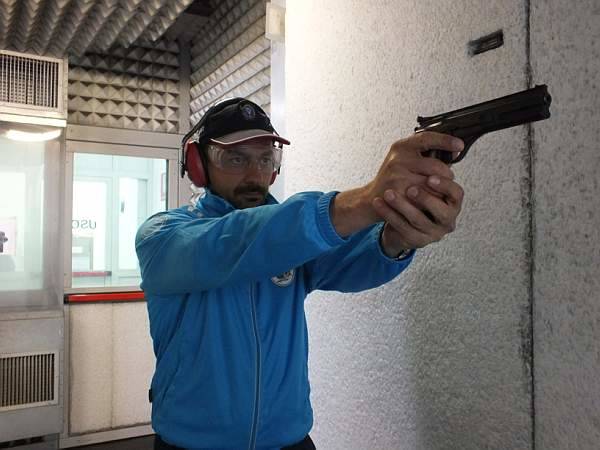 Paracadutisti al tiro a segno nazionale