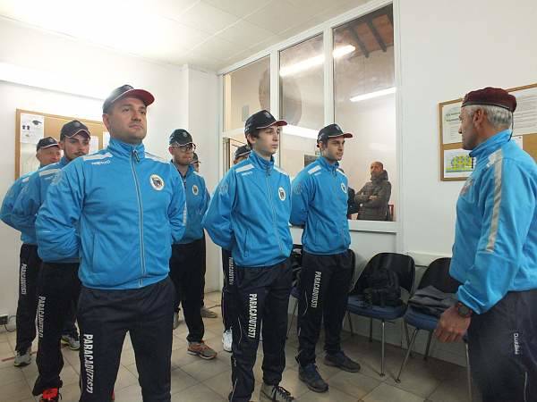 Paracadutisti al tiro a segno nazionale