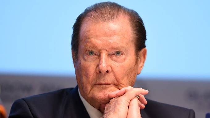 E' morto Roger Moore