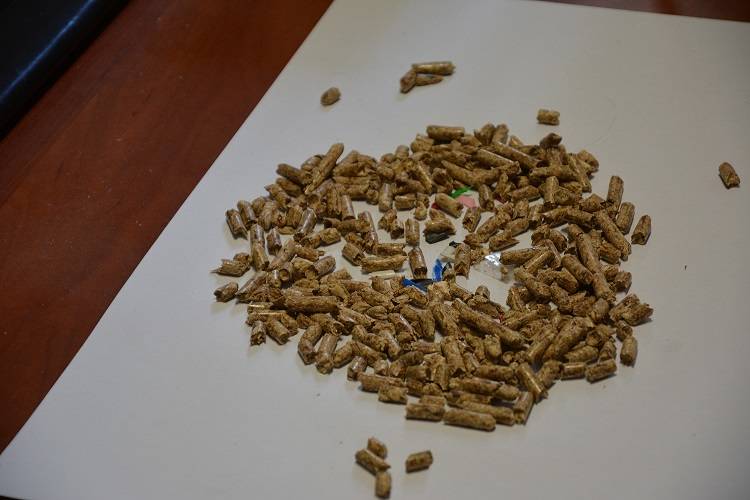 Maxi truffa, tonnellate di pellet sequestrate