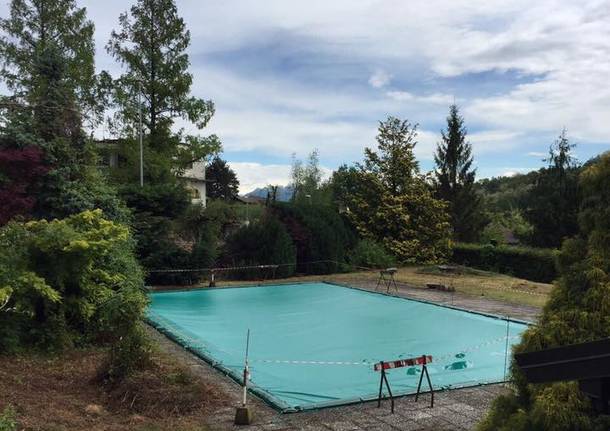 Pulizia alla piscina della Rogorella di Bodio