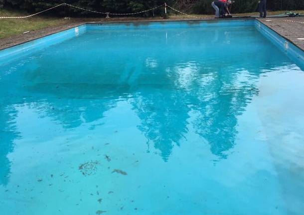 Pulizia alla piscina della Rogorella di Bodio