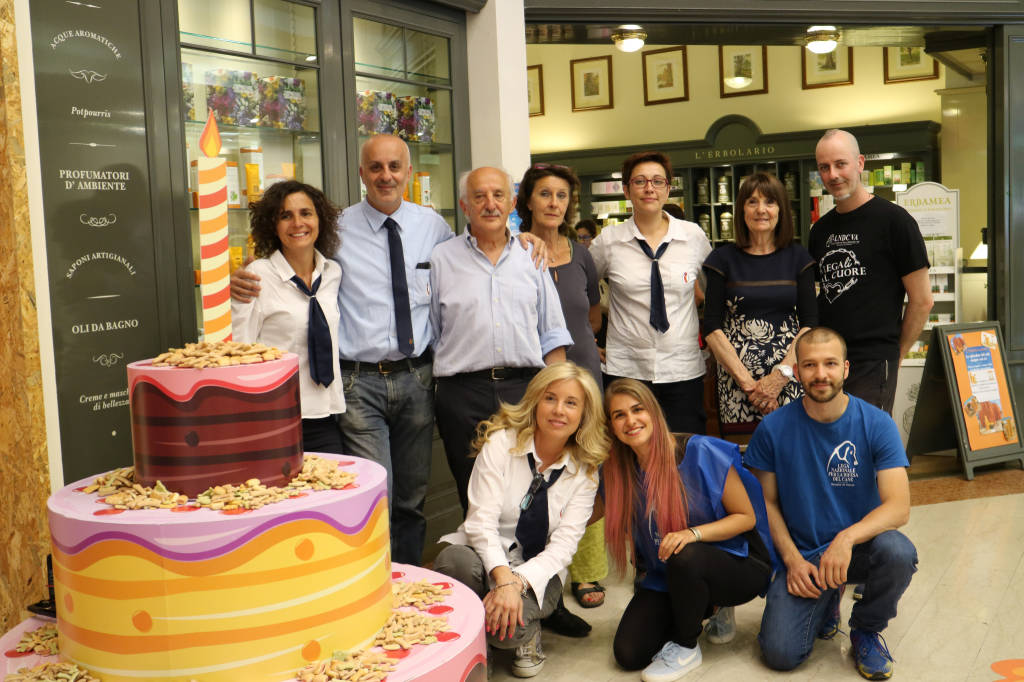 Una festa "bau" per il primo compleanno di Pet Food