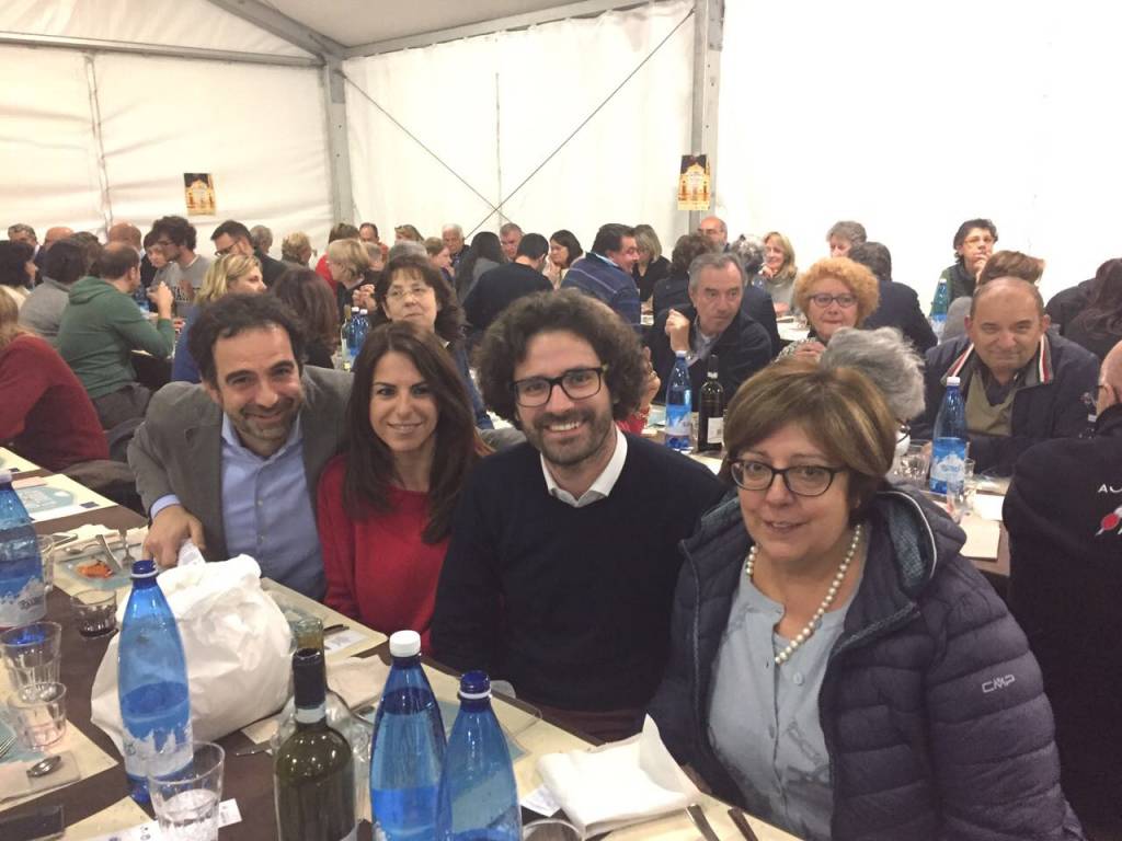 VareseSolidale, la cena in Piazza San Vittore