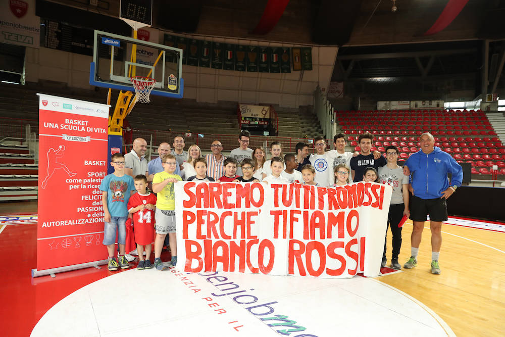 Le premiazioni di \"Basket: una scuola di vita\"