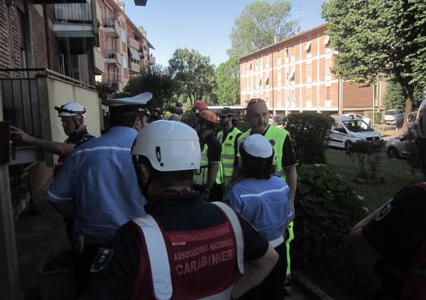 Finta esondazione del torrente Lura con sfollati: protezione civile promossa