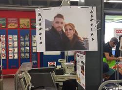 Si conoscono al supermercato e domani si sposano
