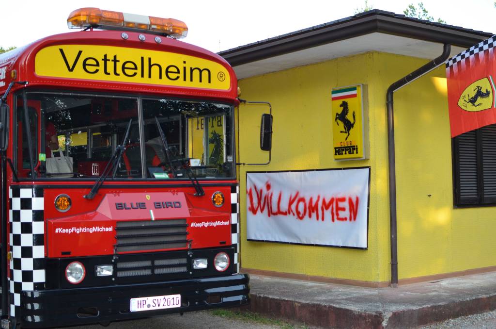 Il Fun Club di Vettel ospite del Club Scuderia Ferrari di Travedona