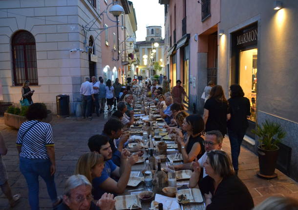 La cena rinascimentale a Busto