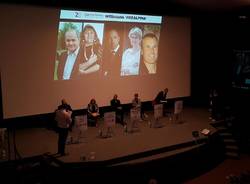 Cinema Grassi gremito per la sfida tra i candidati sindaco