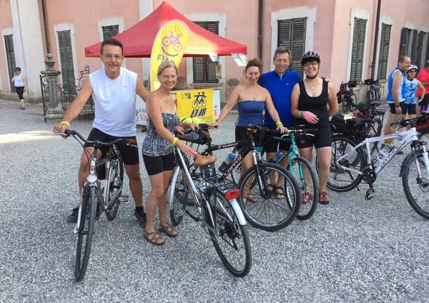 Trecento in sella alla bici lungo il Varesotto grazie a Fiab Ciclocittà