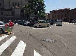 Parcheggi blu intorno all'ospedae del Ponte