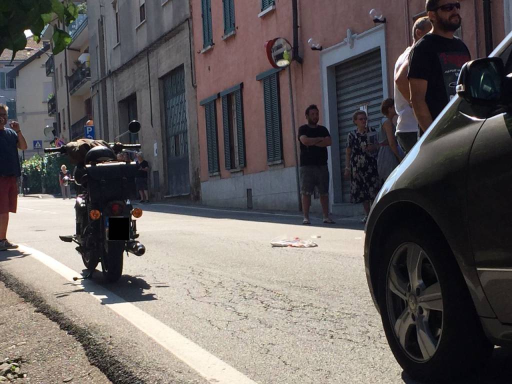 Precipita dalla finestra di casa a Casbeno