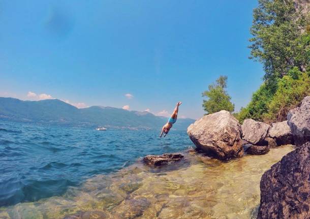 Un tuffo dove l'acqua è più blu...