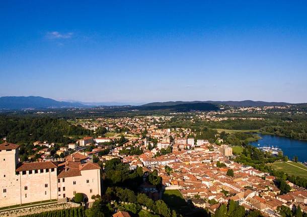 Il lago dal drone