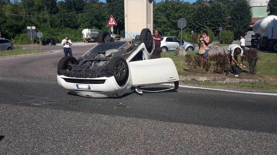 Comabbio - Incidente sulla 629