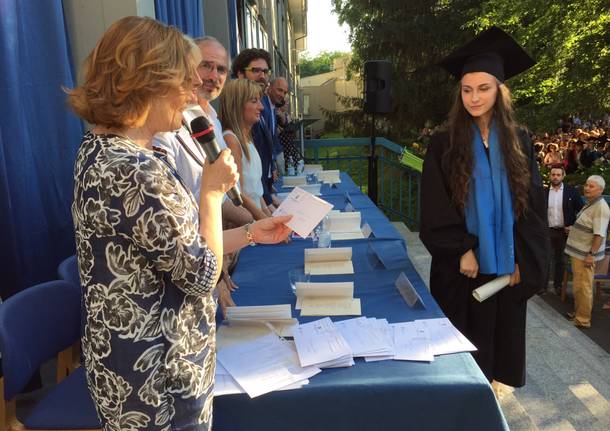 Consegna dei diplomi all'Ite Tosi di Busto Arsizio