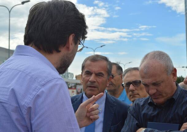 Manifestazione alla “rotonda maledetta” sul Sempione – Rho