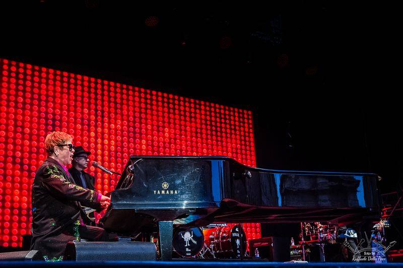 Elton John in concerto in Piazza Sordello a Mantova