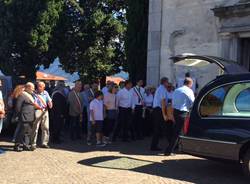 Il funerale di Giorgio Garagnani, alla guida del municipio di Germignaga per trent'anni