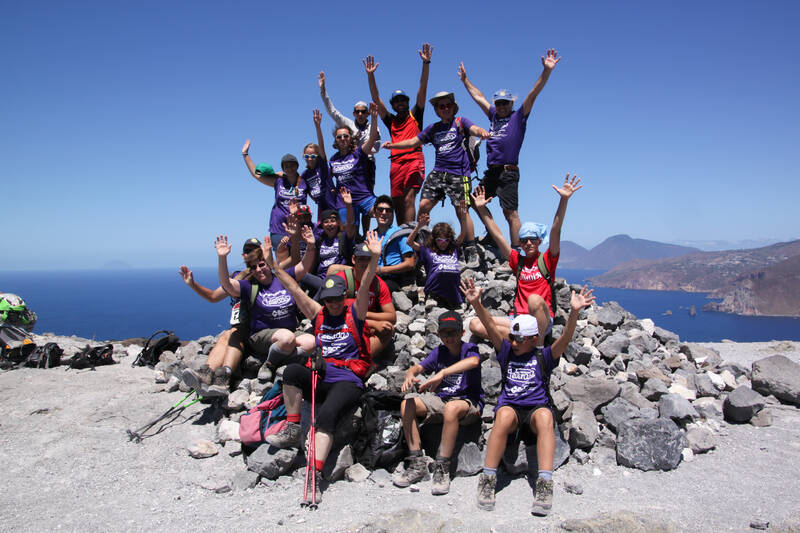 Il gruppo AG in cima a Vulcano